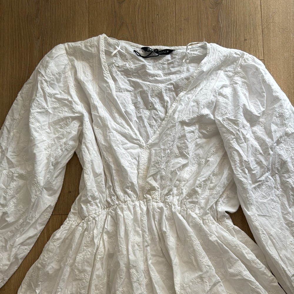 Zara White Long-Sleeve Maxi Dress - Picture 2 of 5